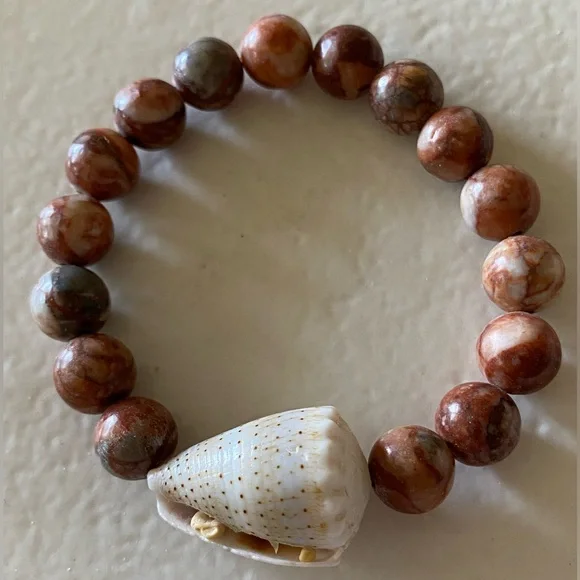 Shell & Jasper Bracelet - Picture 3 of 9
